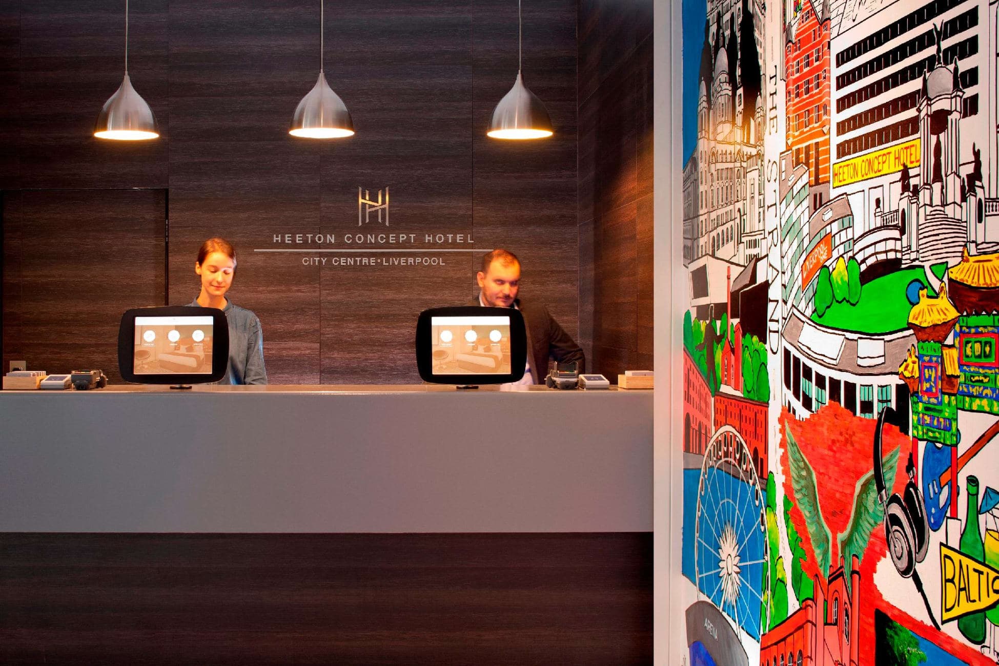 heeton consept hotel city centre liverpool resepsjon